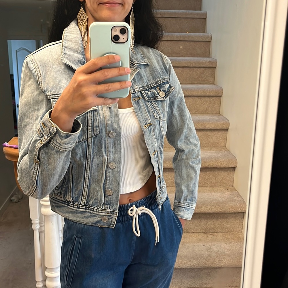 Aritzia denim jacket - Picture 1 of 5